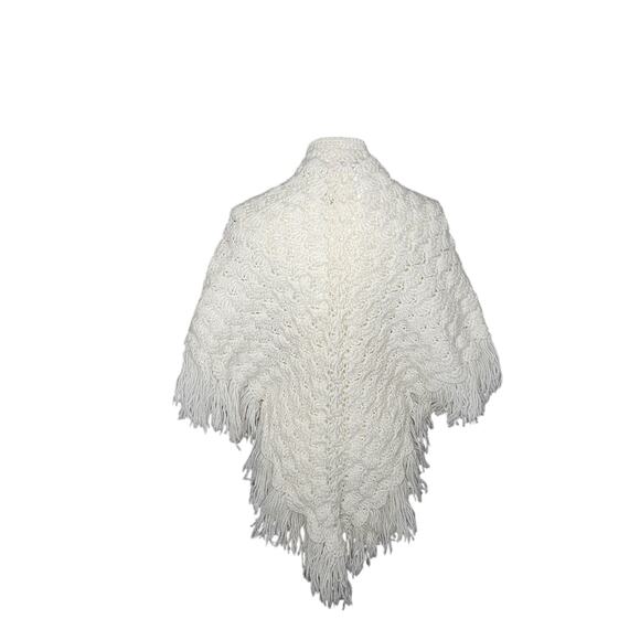 Vtg Off White Handmade Crochet Knit Boho Hippie Festival Prairie Shawl Fringe - Picture 4 of 6